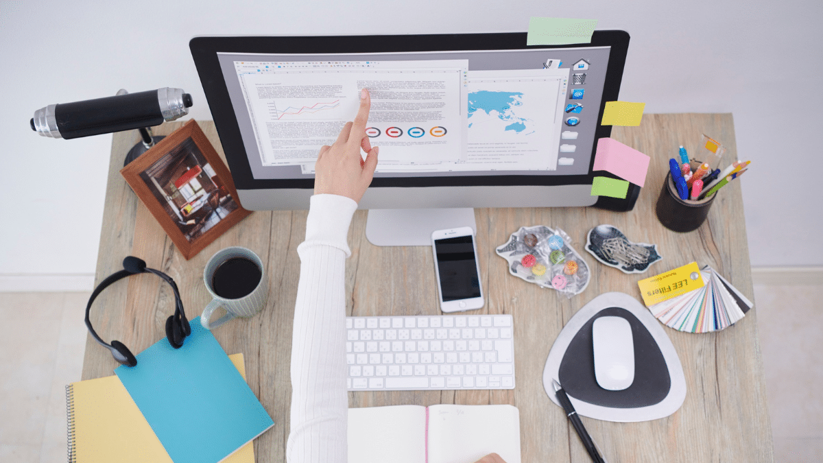 Best Tools to Use for Dropshipping in the UK